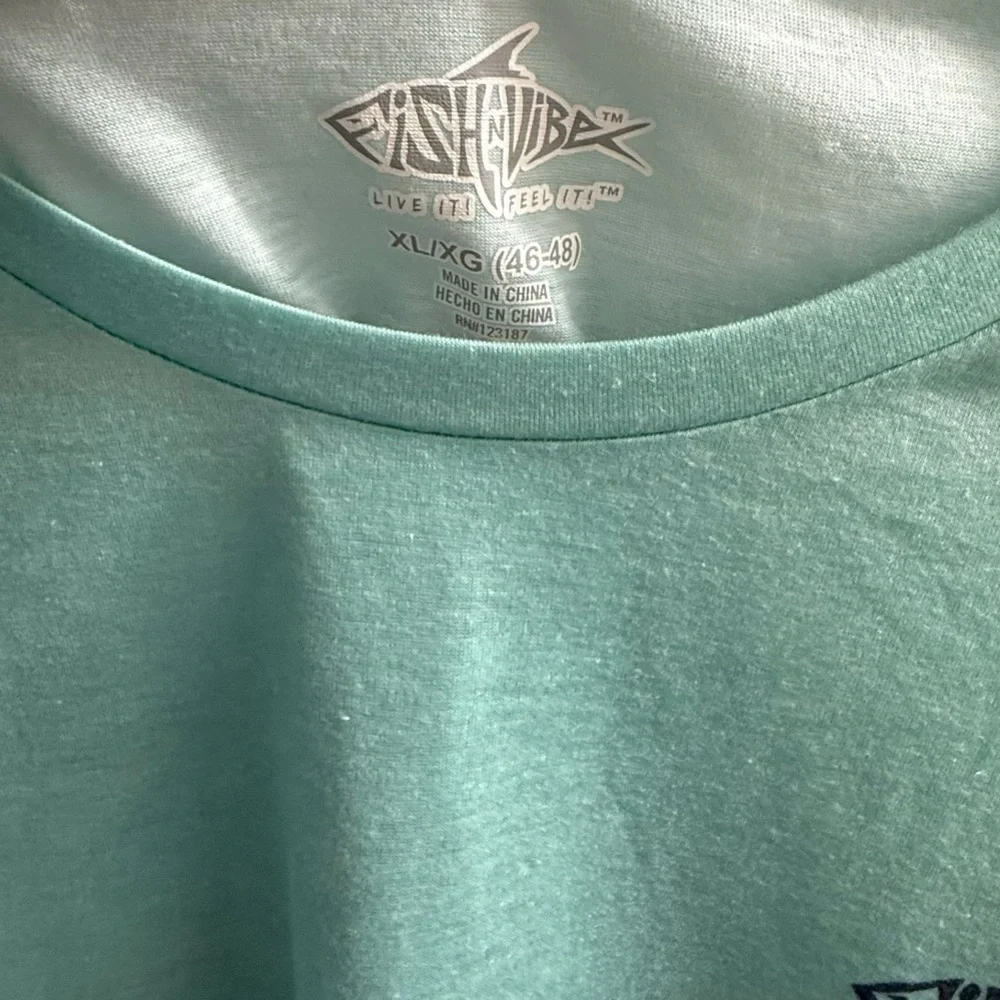 Fish N Vibe XL Performance Fishing Tee NWT‎ “Offshore & Off-Grid”